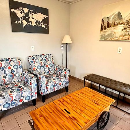Super 8 By Wyndham Missoula/Brooks Street Hotel Екстериор снимка