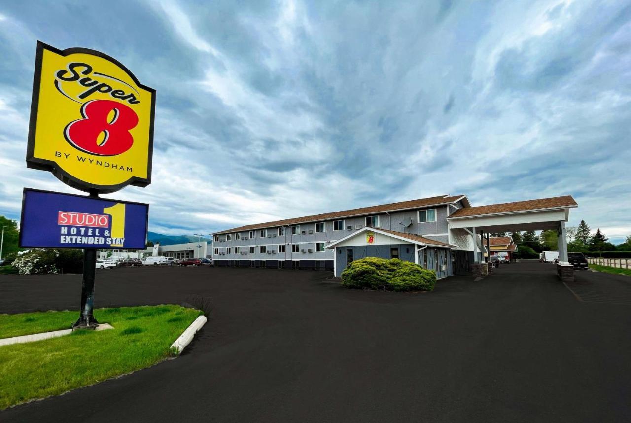 Super 8 By Wyndham Missoula/Brooks Street Hotel Екстериор снимка