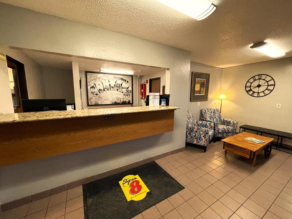 Super 8 By Wyndham Missoula/Brooks Street Hotel Екстериор снимка