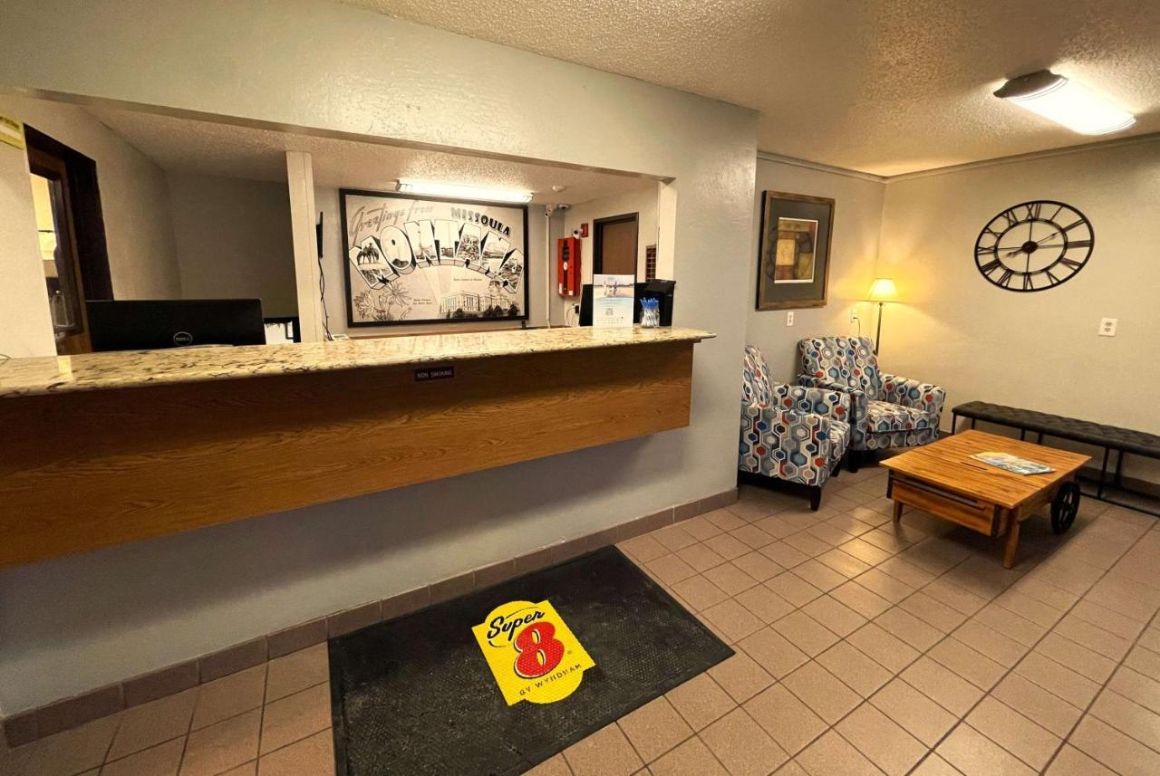 Super 8 By Wyndham Missoula/Brooks Street Hotel Екстериор снимка