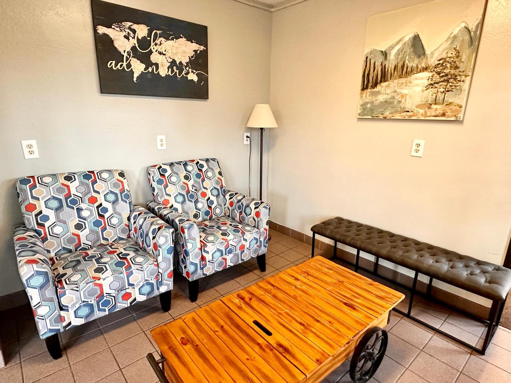 Super 8 By Wyndham Missoula/Brooks Street Hotel Екстериор снимка