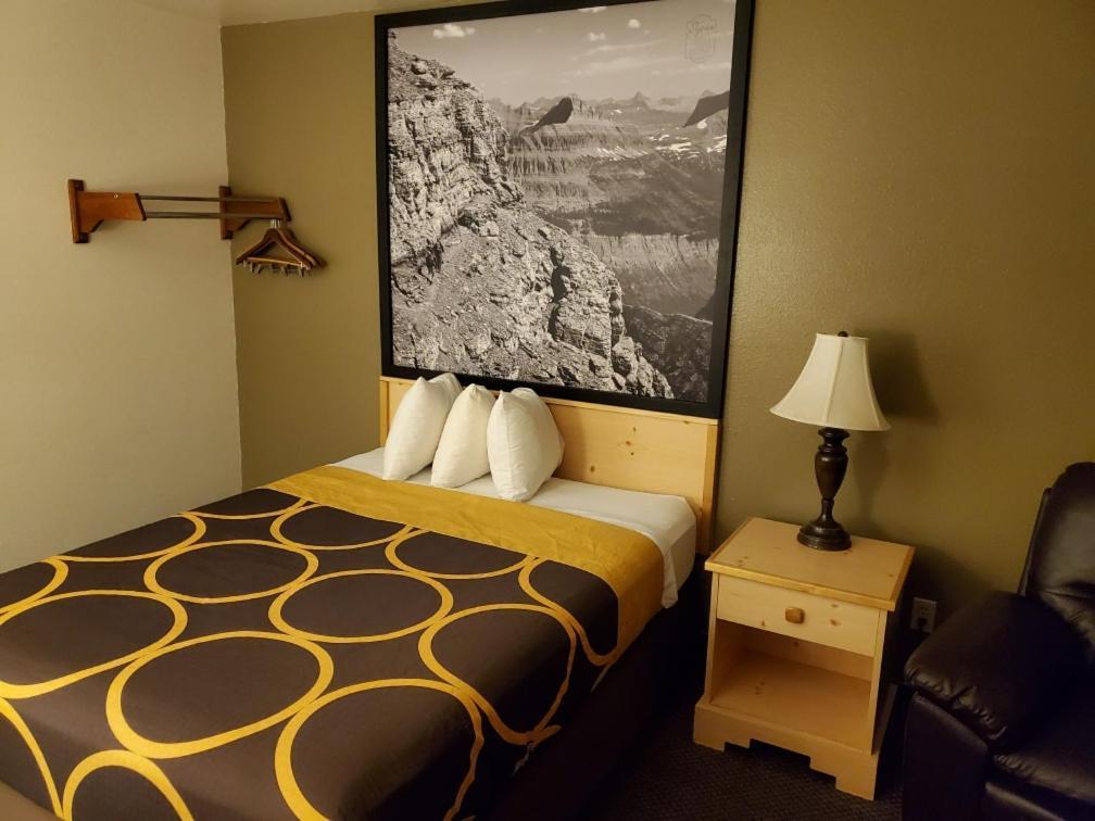 Super 8 By Wyndham Missoula/Brooks Street Hotel Екстериор снимка